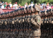 雷火电竞合作-挪威海巨浪吞噬日耳曼战车，当瑞典的纪律封印了皇马的星辰