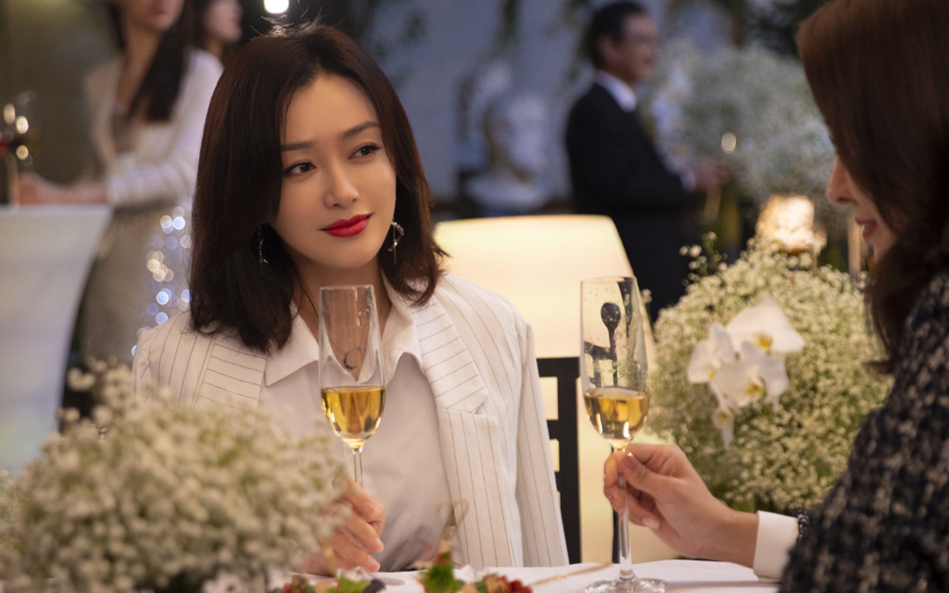 唯一性解密，恩比德如何拆解马刺高墙，重新定义现代中锋之战？