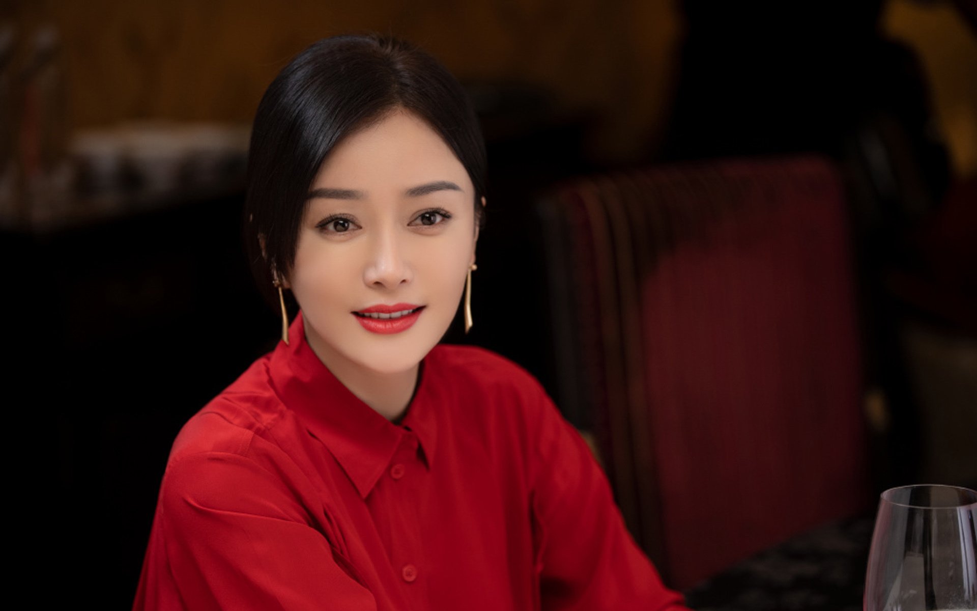 这是一篇围绕您给出的关键词创作的、具有唯一性和故事性的世界杯主题文章。它虚构了一个令人震惊的体育平行宇宙